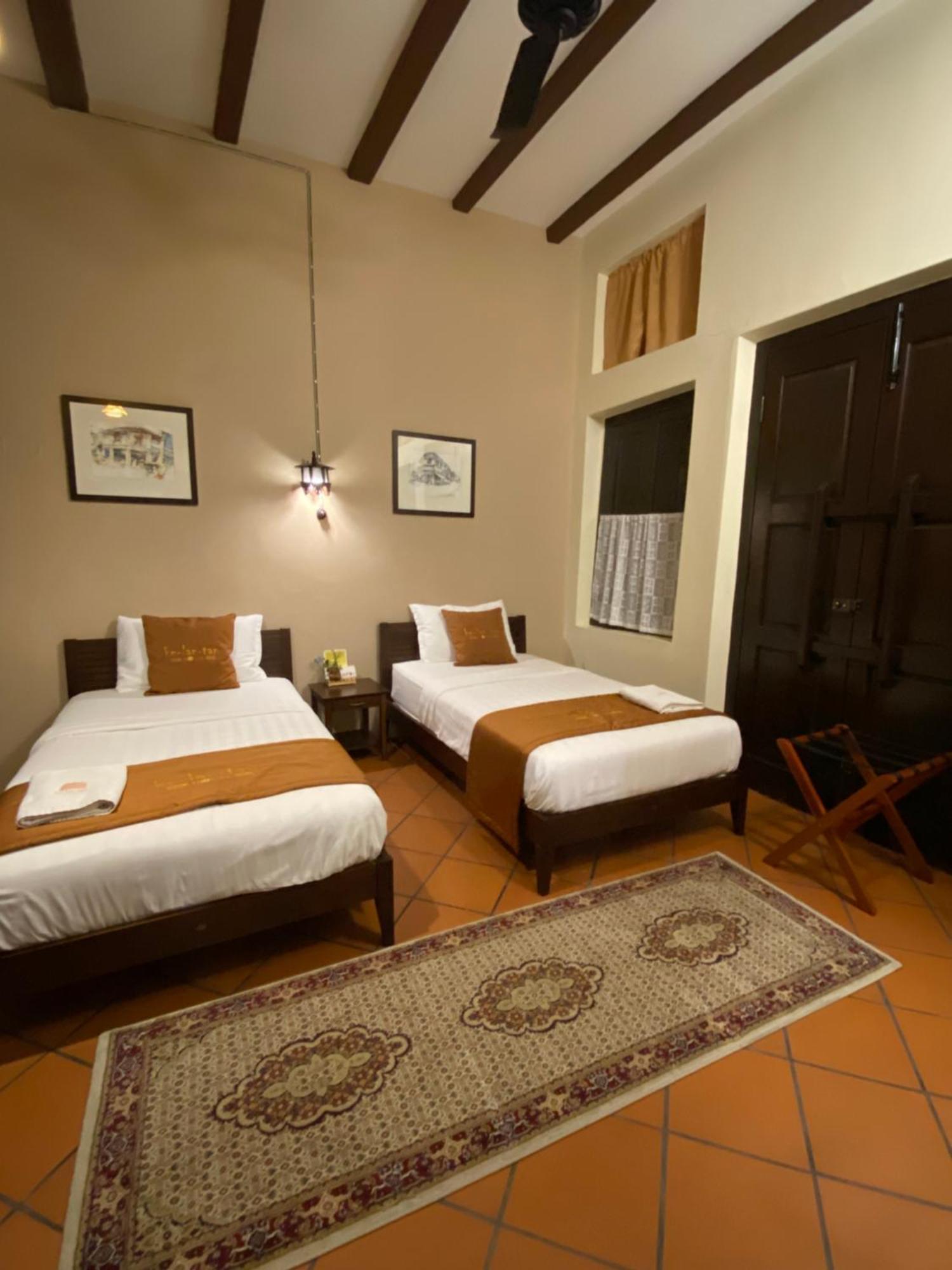 Ke-Lan-Tan House Hotel George Town Exterior photo